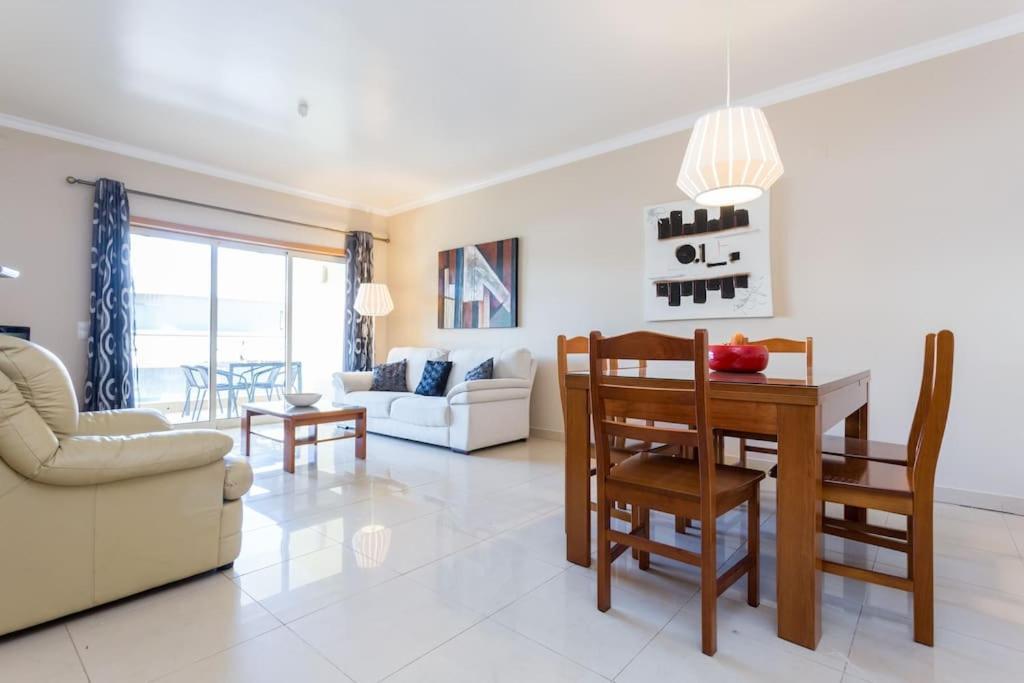 Sea Breeze Lagos Apartment Eksteriør billede